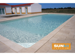 Piscina rectangular enterrada de acero con fondo plano «Sunkit» - 6,00 x 3,00 x 1,40 m + Escalera interior en esquina