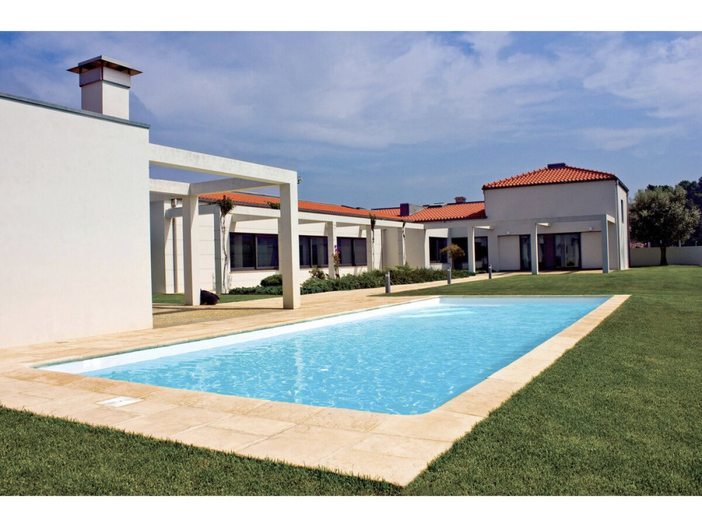 Piscina rectangular enterrada de acero con fondo plano «Sunkit» - 8,00 x 4,00 x 1,40 m + Escalera interior en esquina