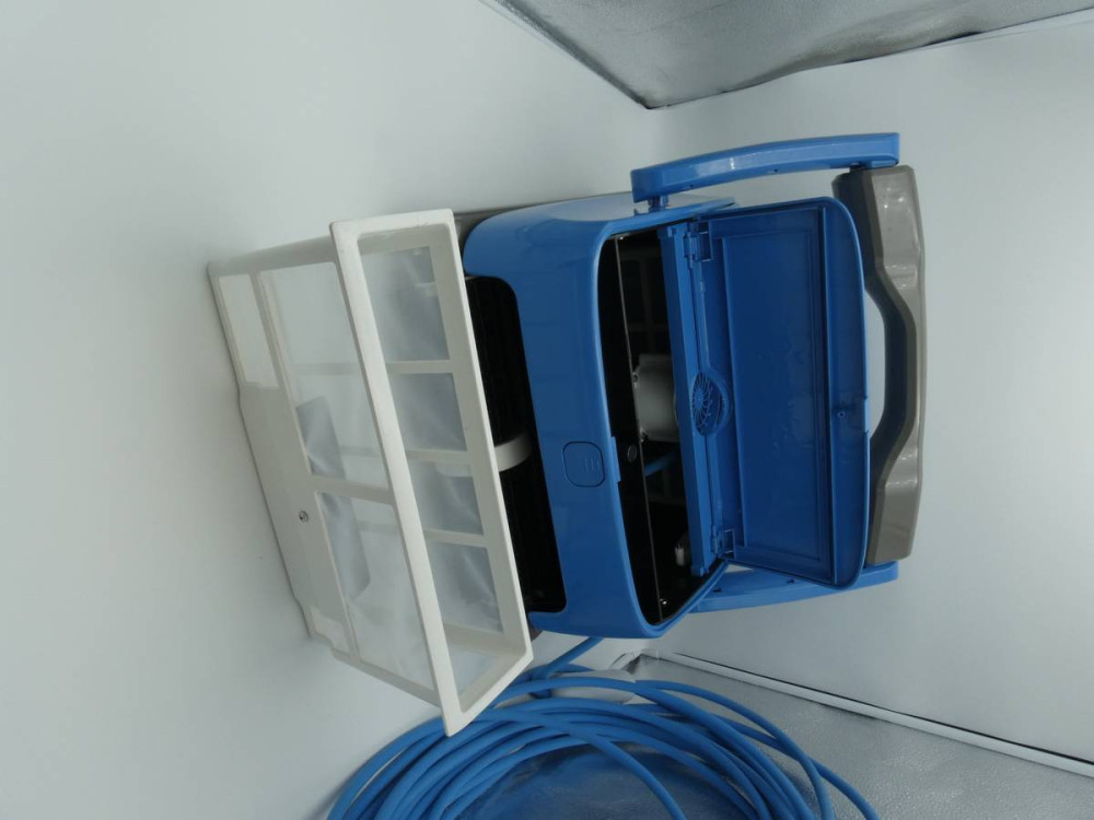 Limpiafondos eléctrico "ORCA 300