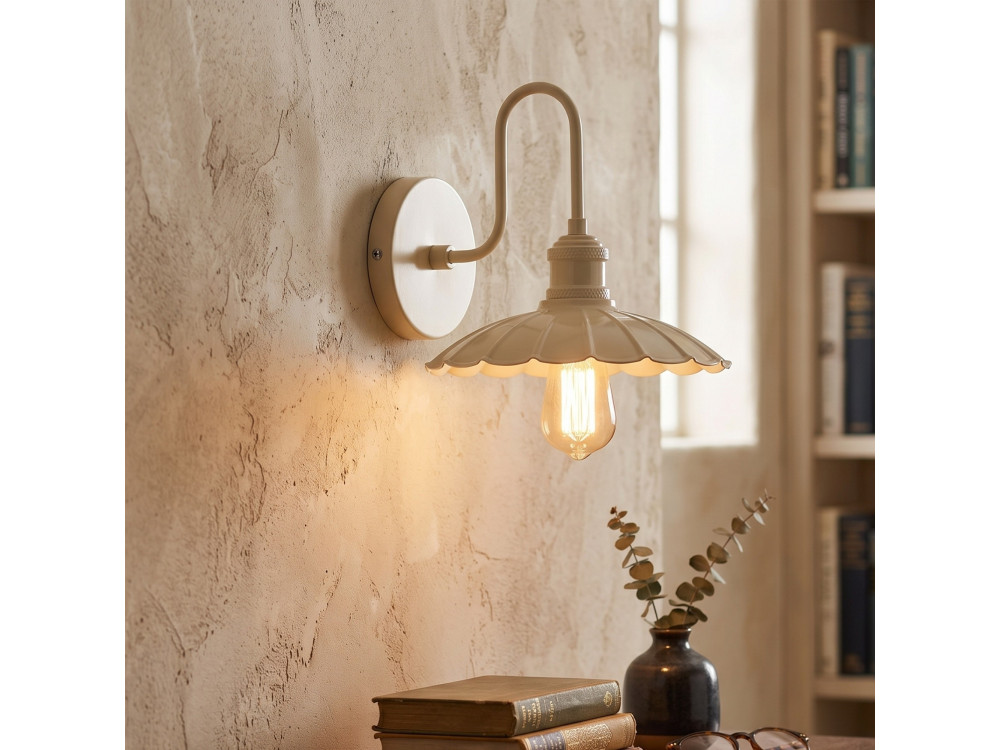 Aplique de pared de metal «Volan» - 25 x 30 cm - Beige