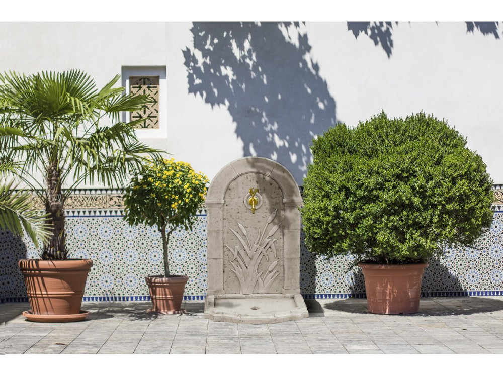 Fuente "ROSEAU" - de piedra reconstituida - 62 x 42 x 93 cm